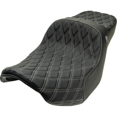 Slyfox #4729D - Chariot Seat - Silver Double Diamond Stitch - Silver Logo - FLH/FLT '23.5-'26